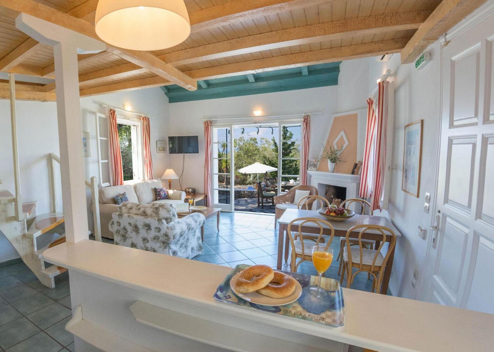 Agios Nikitas Villas Bagian luar foto