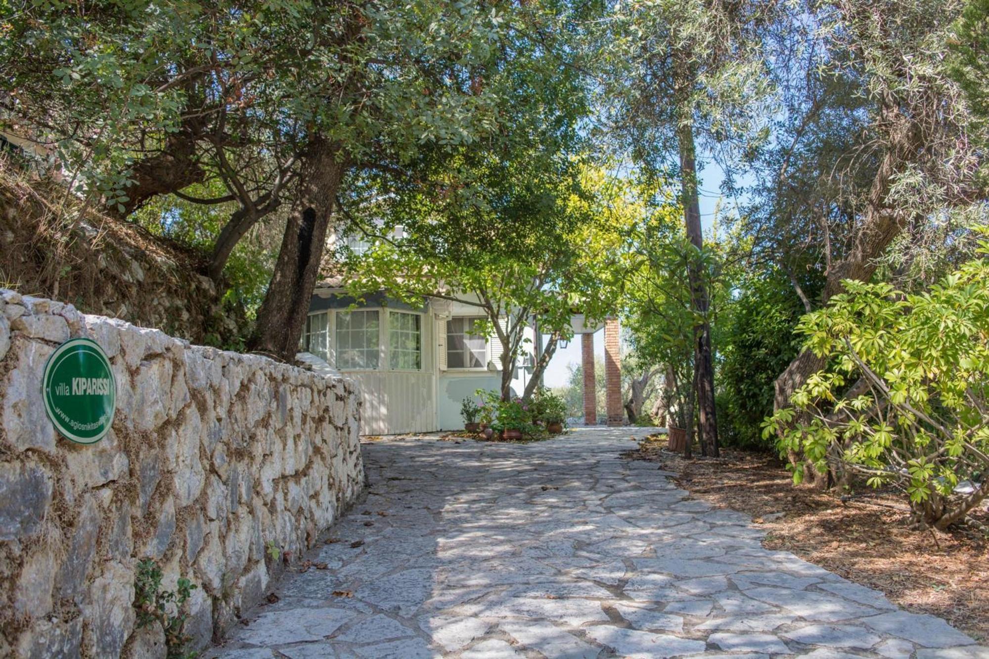 Agios Nikitas Villas Bagian luar foto