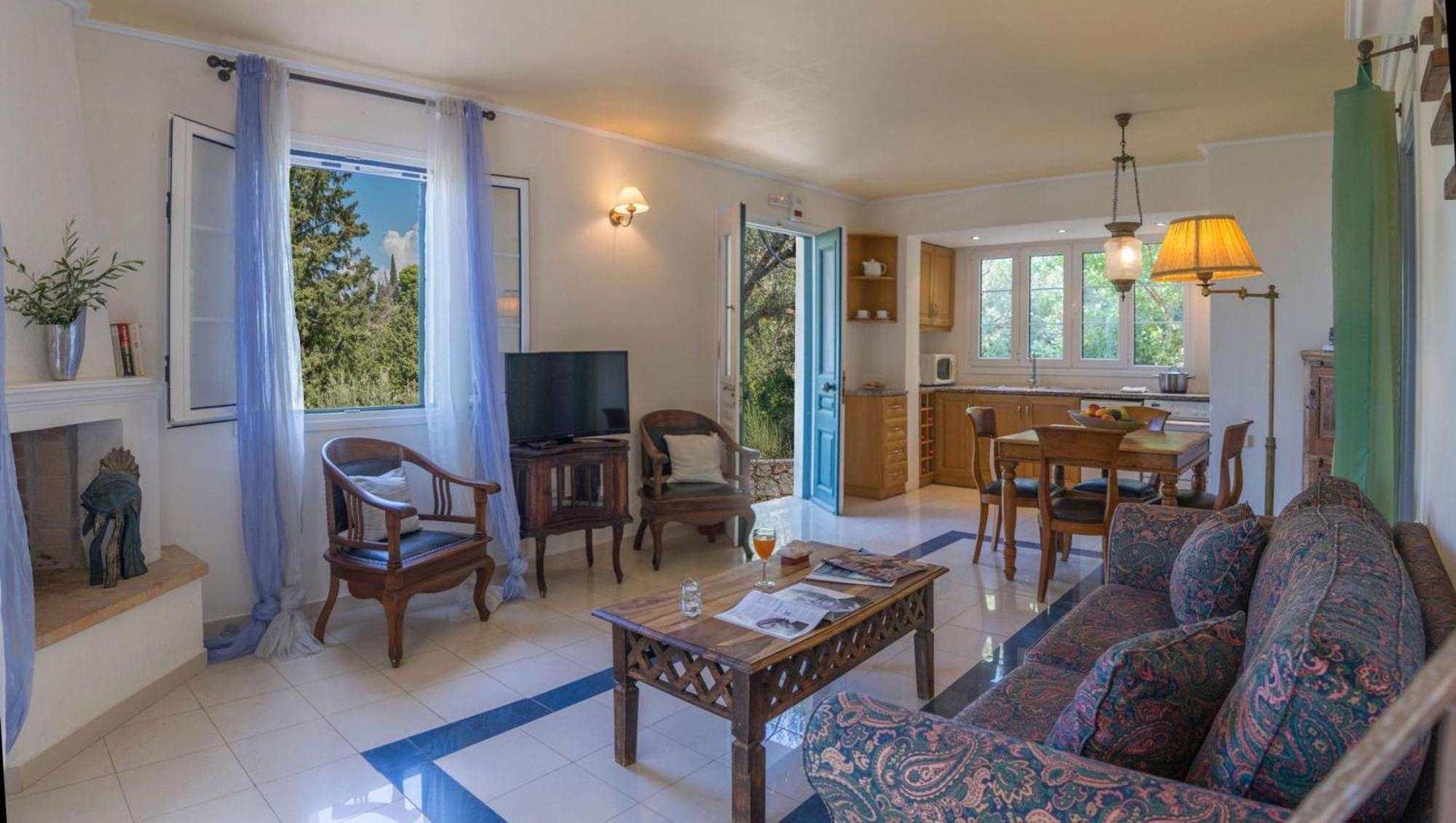 Agios Nikitas Villas Bagian luar foto