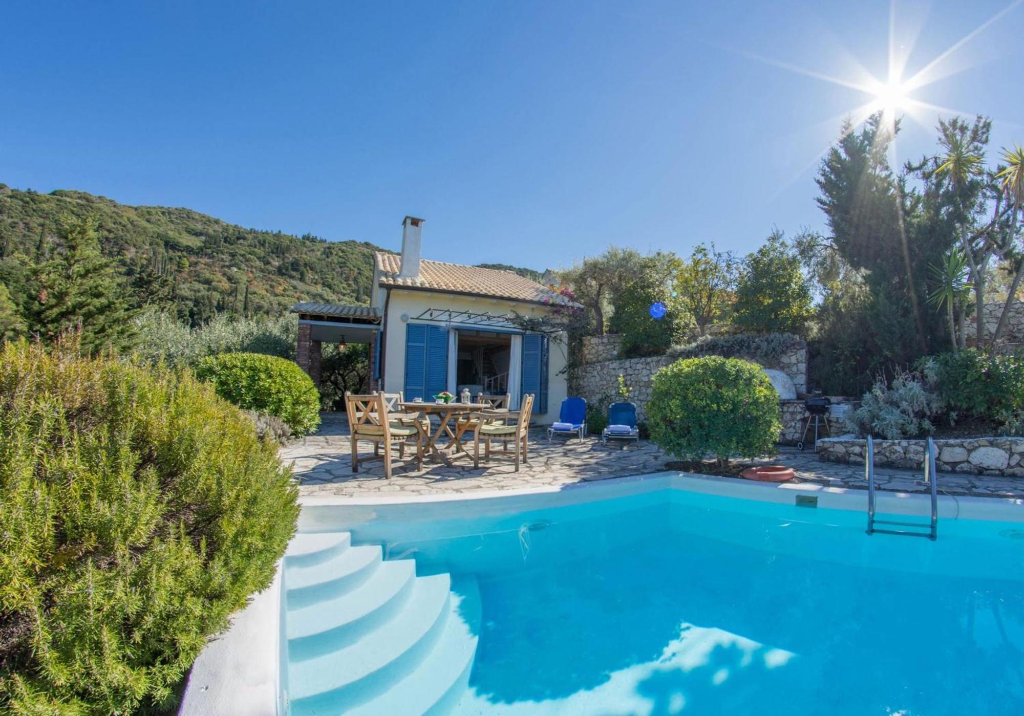 Agios Nikitas Villas Bagian luar foto
