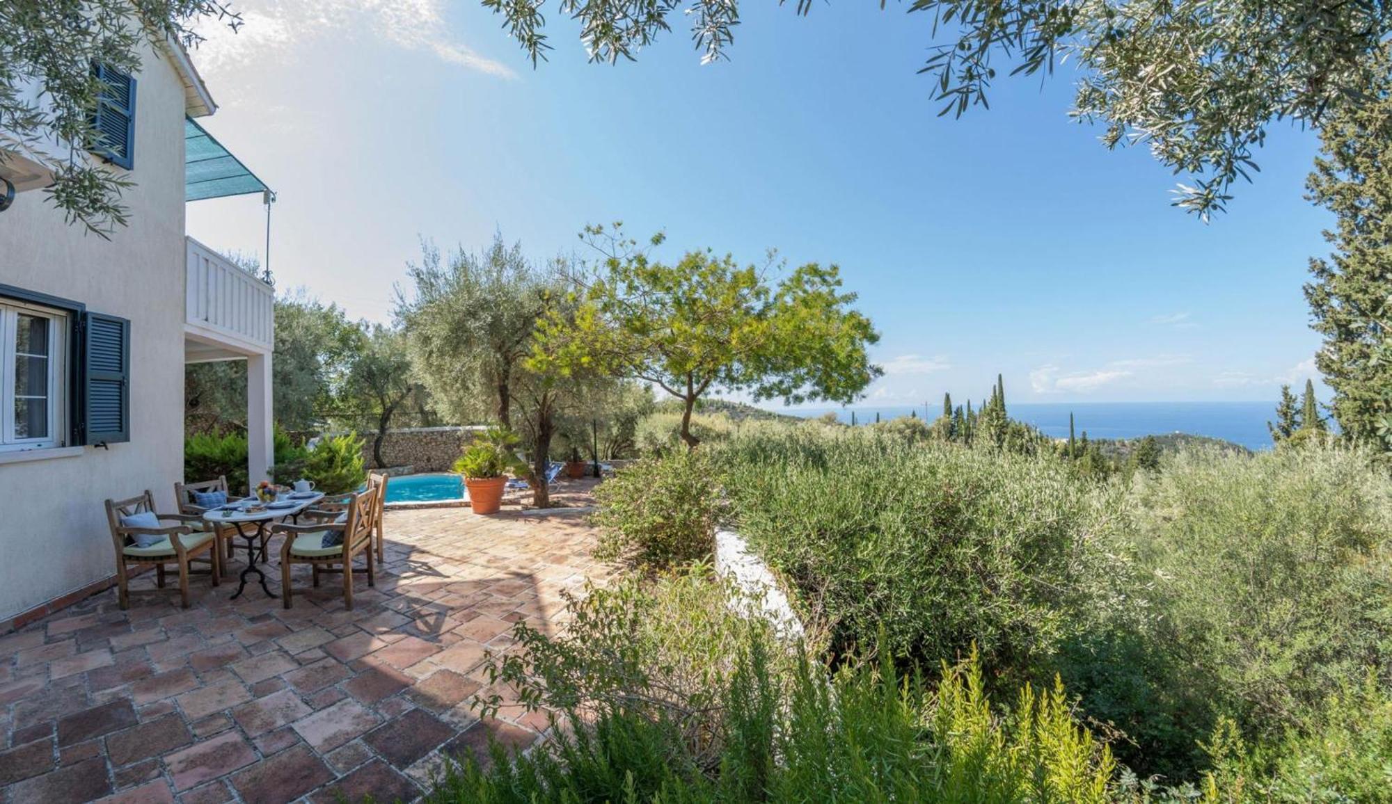 Agios Nikitas Villas Bagian luar foto