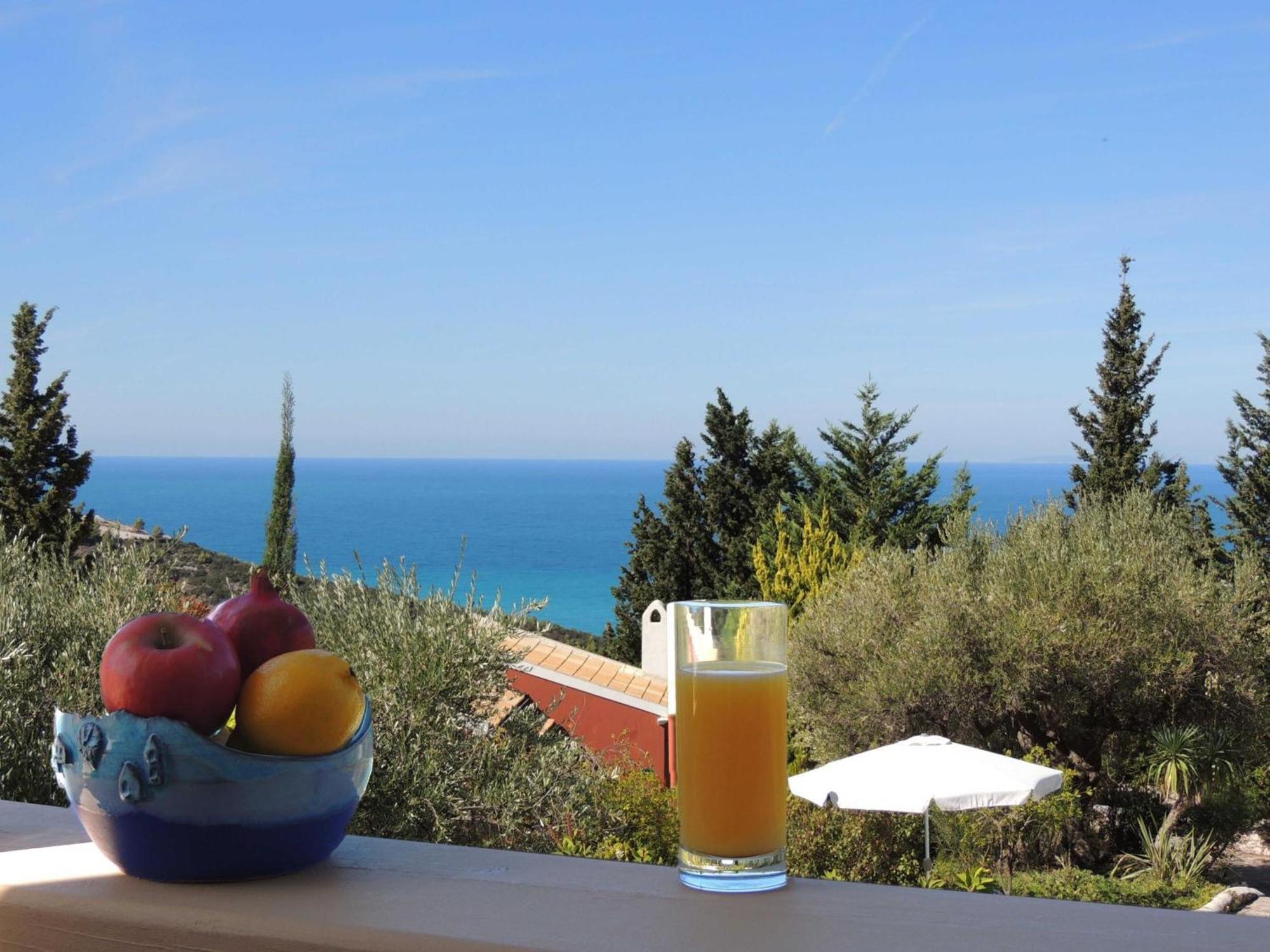 Agios Nikitas Villas Bagian luar foto